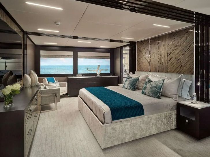 CYNDERELLA Hargrave 101 - master cabin CYNDERELLA Hargrave 101 - master cabin