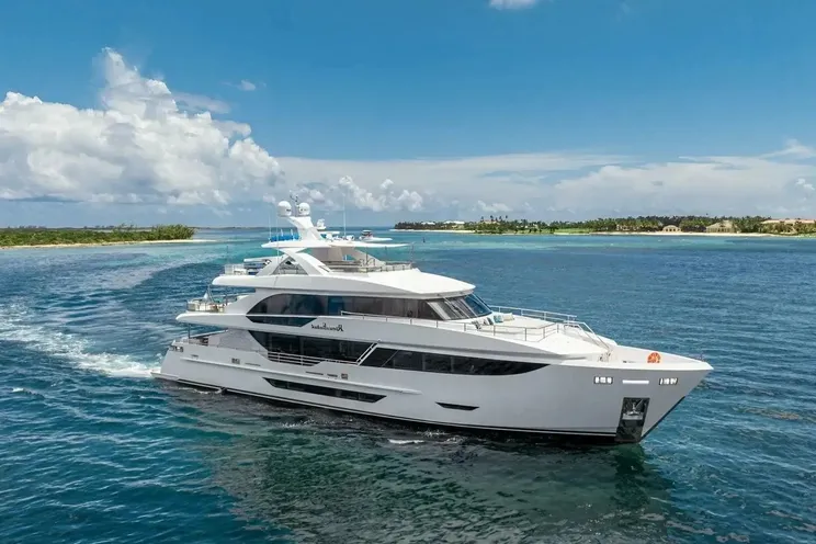 Charter Yacht CYNDERELLA - Hargrave 101 - 5 Cabins - Newport - Martha's Vineyard - Nantucket - New England