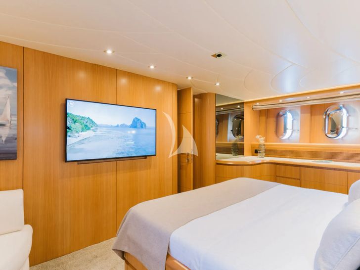 CYNTHIA Maiora 35 DP - master cabin bed and TV CYNTHIA Maiora 35 DP - master cabin bed and TV