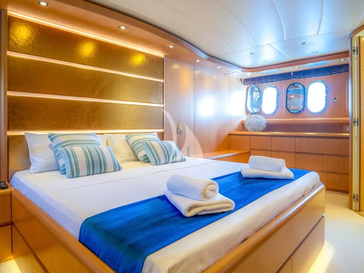 CYNTHIA Maiora 35 DP - master cabin CYNTHIA Maiora 35 DP - master cabin