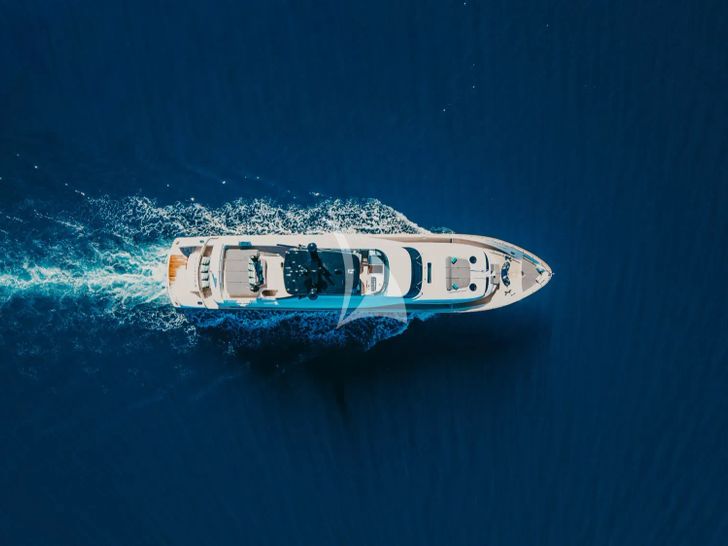 CYNTHIA Maiora 35 DP - top aerial shot cruising CYNTHIA Maiora 35 DP - top aerial shot cruising