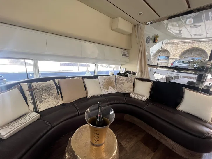 Conam 60 - saloon lounge up close Conam 60 - saloon lounge up close