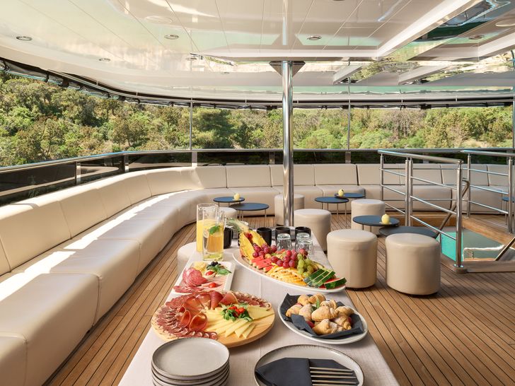 CRISTAL Custom 49m - alfresco breakfast with fruits and breads CRISTAL Custom 49m - alfresco breakfast with fruits and breads
