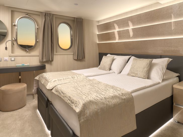 CRISTAL Custom 49m - VIP cabin 1 CRISTAL Custom 49m - VIP cabin 1