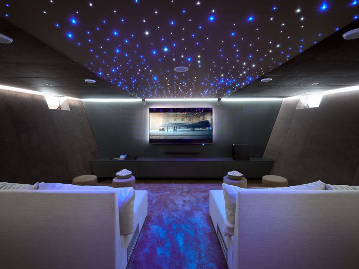 CRISTAL Custom 49m - cinema CRISTAL Custom 49m - cinema