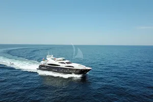 FOR YOUR EYES ONLY - Astondoa 102 - 4 Cabins - Thailand - Phuket - Phang Nga Bay