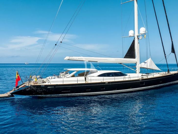 DAKOTA Fitzroy 38m - anchored DAKOTA Fitzroy 38m - anchored