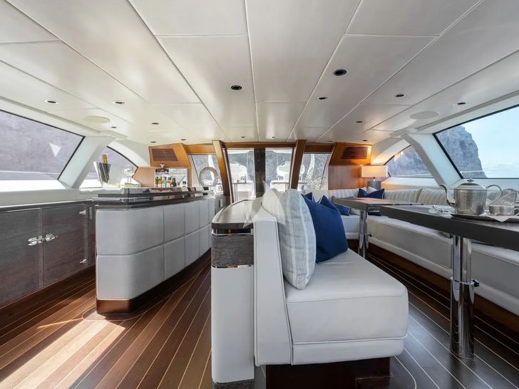 DAKOTA Fitzroy 38m - upper saloon dining area DAKOTA Fitzroy 38m - upper saloon dining area