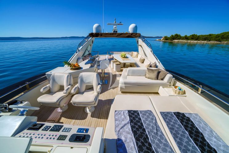 Charter Yacht DALIA - Dominator 780S - 4 Cabins - Zadar - Split - Dubrovnik - Hvar - Croatia