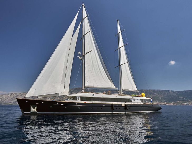 DALMATINO Custom Motor Sailer 43m - profile DALMATINO Custom Motor Sailer 43m - profile