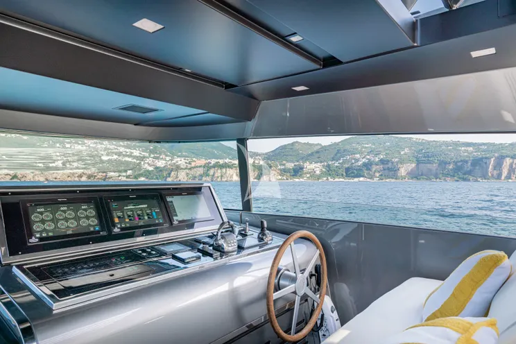 Charter Yacht DANIDA - Sanlorenzo SX88 - 4 Cabins - Naples - Capri - Positano - Amalfi Coast - Italy