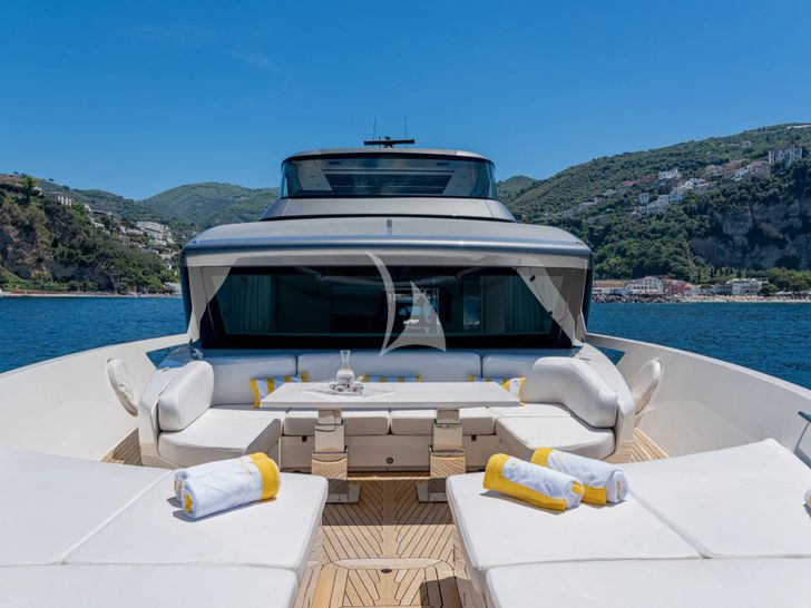 DANIDA Sanlorenzo SX88 - foredeck facilities DANIDA Sanlorenzo SX88 - foredeck facilities