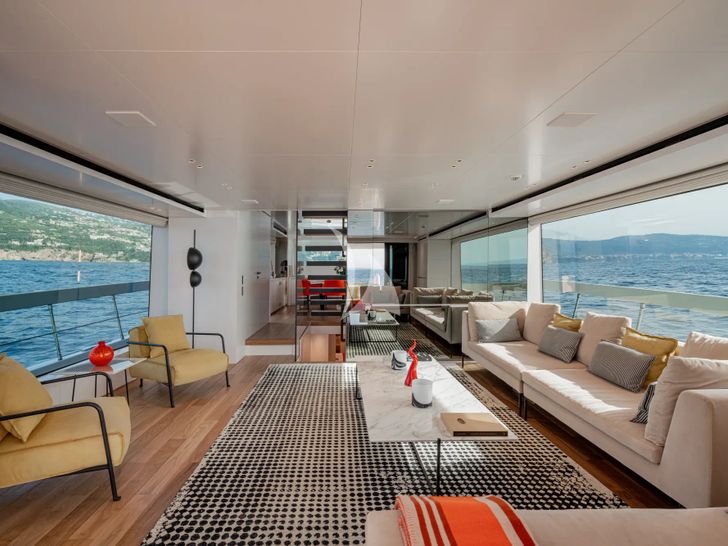 DANIDA Sanlorenzo SX88 - saloon DANIDA Sanlorenzo SX88 - saloon