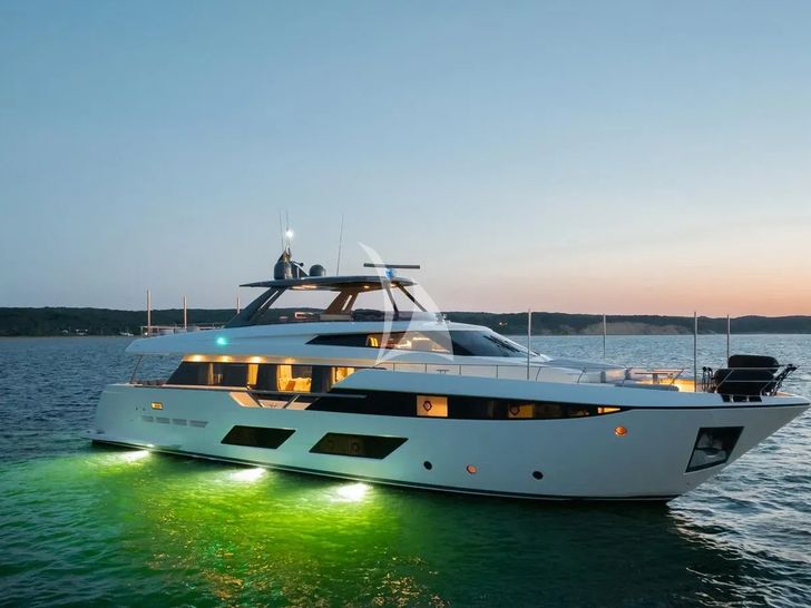 DATE NIGHT Ferretti 920 - anchored at night DATE NIGHT Ferretti 920 - anchored at night