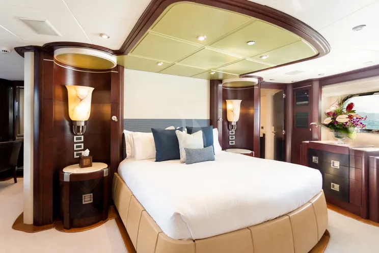 Charter Yacht DE LISLE III - Gulf Craft 42m - 5 Cabins - Australia - Fiji - Tahiti