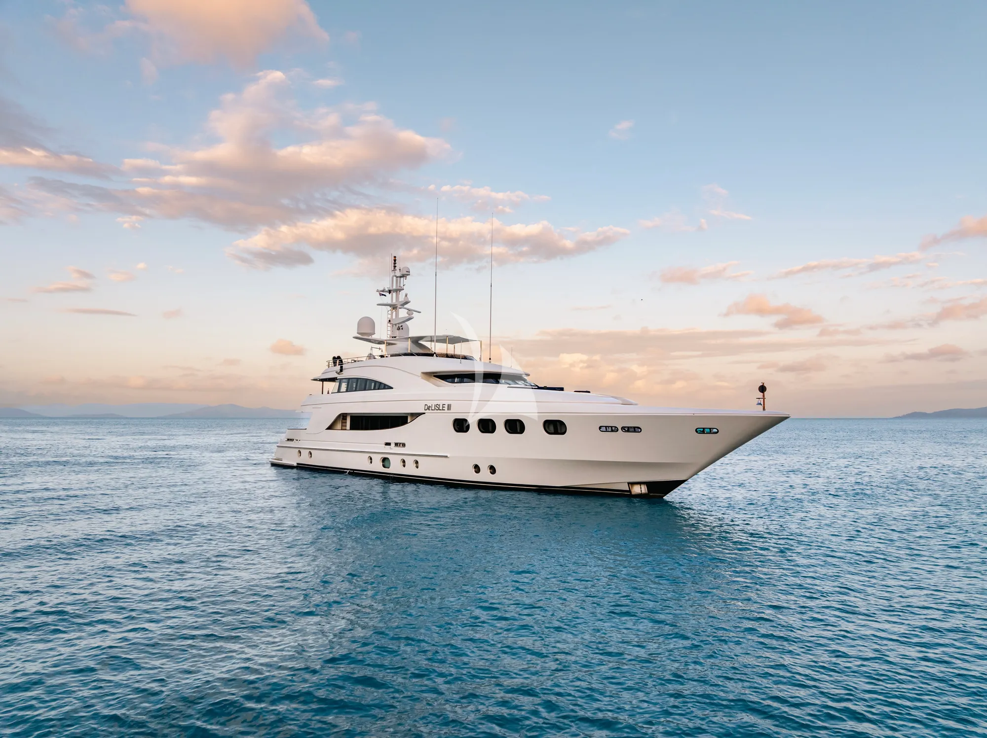 Charter Yacht DE LISLE III - Gulf Craft 42m - 5 Cabins - Australia - Fiji - Tahiti