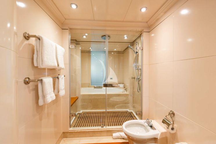 Charter Yacht DE LISLE III - Gulf Craft 42m - 5 Cabins - Australia - Fiji - Tahiti