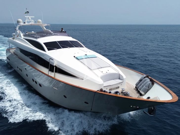 DEAONE Antago 90 - bow view DEAONE Antago 90 - bow view