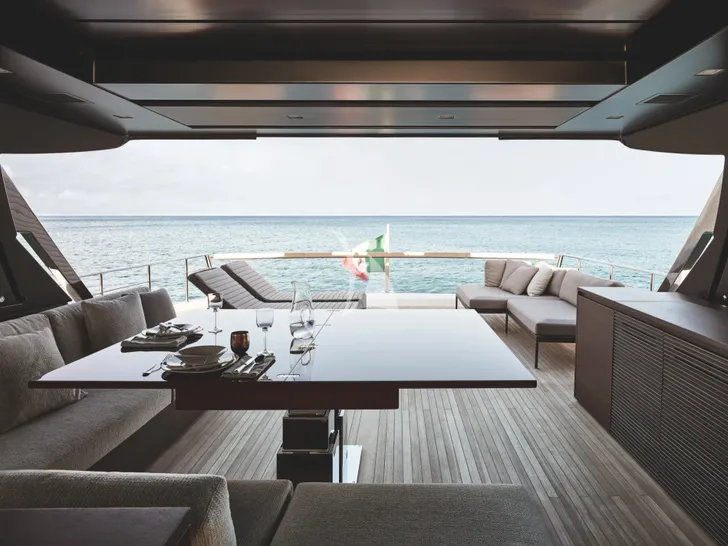 DELLAGRAZIA Sanlorenzo SX88 - sundeck DELLAGRAZIA Sanlorenzo SX88 - sundeck