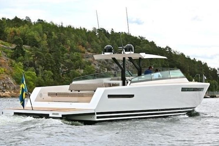 Charter Yacht Delta 60 - French Riviera Day Charter Yacht - Juan les Pins - Antibes - Cannes - St Tropez - Nice