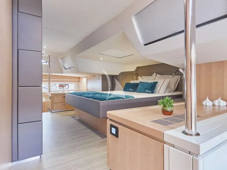 DESTINATION UNKNOWN Privilege Signature 510 - master cabin wide view DESTINATION UNKNOWN Privilege Signature 510 - master cabin wide view