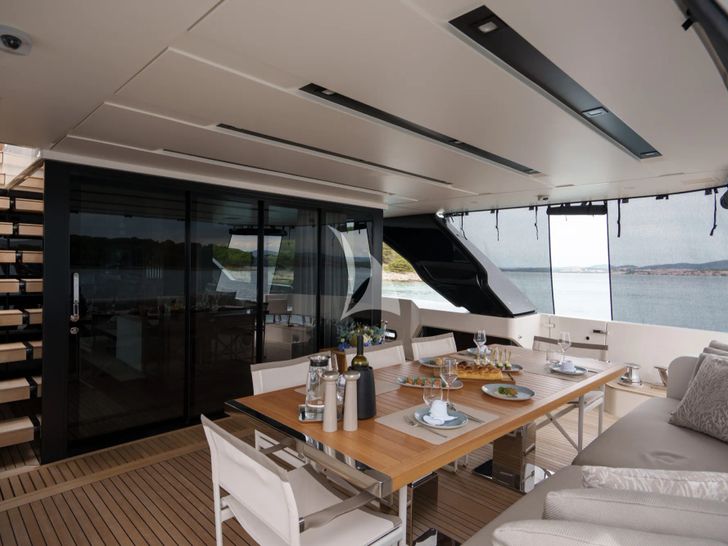 DESTINO Sanlorenzo SL86 - aft deck DESTINO Sanlorenzo SL86 - aft deck