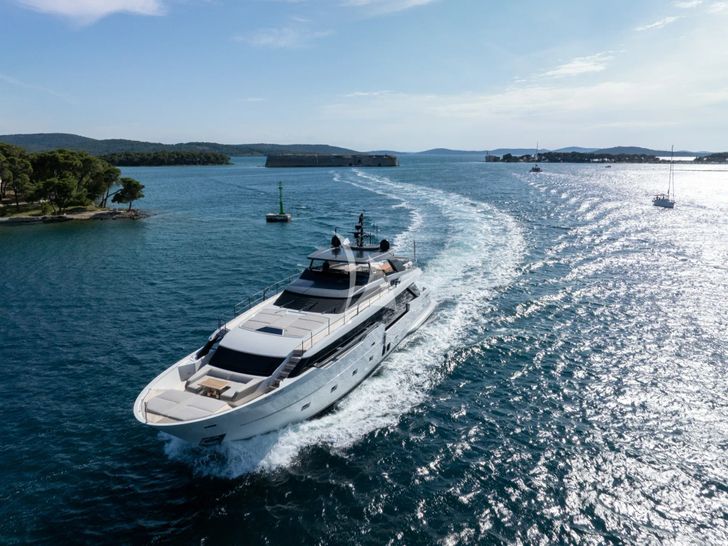 DESTINO Sanlorenzo SL86 - cruising DESTINO Sanlorenzo SL86 - cruising