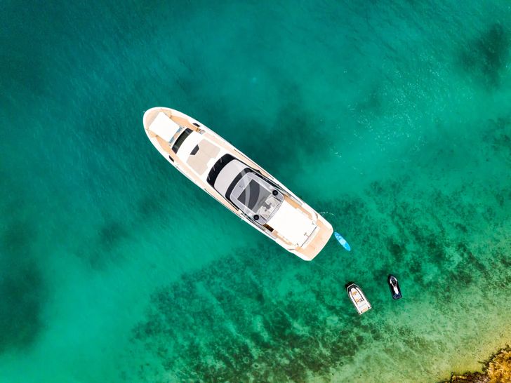 DESTINO Sanlorenzo SL86 - top aerial shot DESTINO Sanlorenzo SL86 - top aerial shot