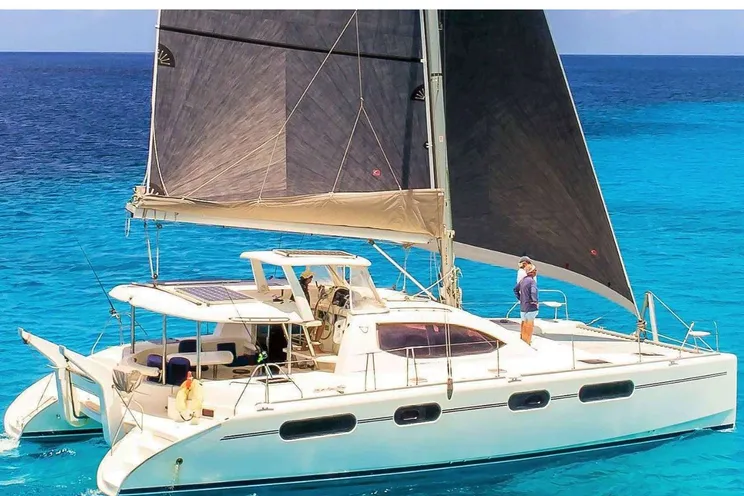 Charter Yacht DESTINY III - Leopard 46 - 3 Cabins - Nassau - Exumas - Bahamas