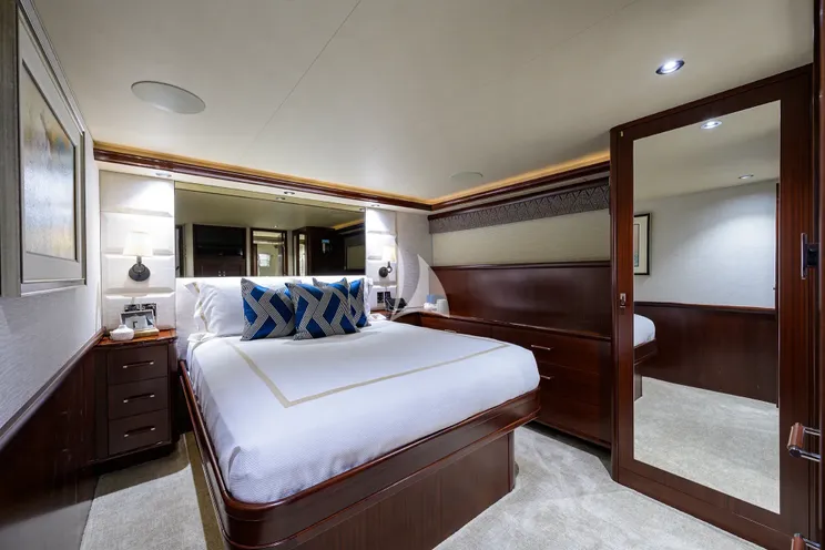 Charter Yacht DETERMINATION - Westport 112 - 4 Cabins - Nassau - Exumas - Bahamas