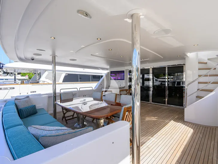 DETERMINATION Westport 112 - aft deck DETERMINATION Westport 112 - aft deck