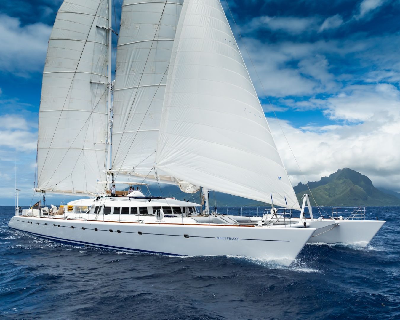Charter Yacht DOUCE FRANCE - Alu Marine 42m - 6 Cabins - Raiatea - Bora Bora - Huahine - Tahiti