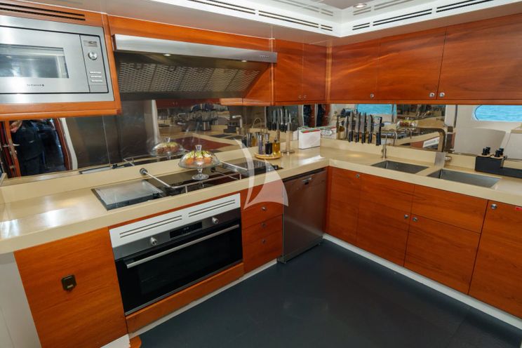 Charter Yacht DIAM - Gulf Graft Majesty 105 - 5 Cabins - Nice - Antibes - St Tropez - Cannes - French Riviera - Monaco