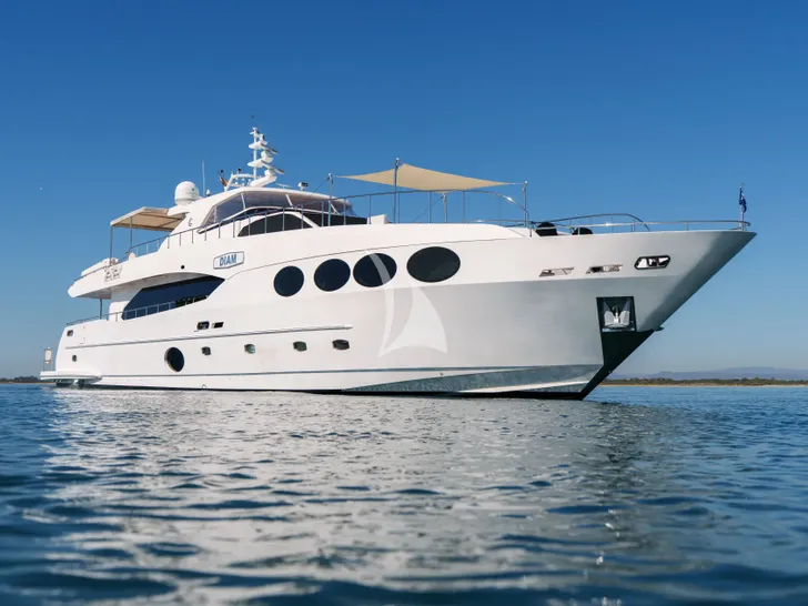 DIAM Gulf Graft Majesty 105 - side profile DIAM Gulf Graft Majesty 105 - side profile