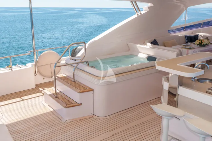 Charter Yacht DIAM - Gulf Graft Majesty 105 - 5 Cabins - Nice - Antibes - St Tropez - Cannes - French Riviera - Monaco