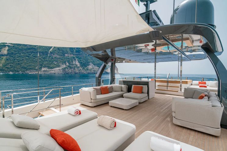 Charter Yacht DIANA II - Ferretti Custom Line Navetta 33 - 5 Cabins - Naples - Capri - Positano - Amalfi Coast - Italy