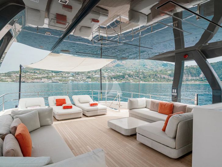 DIANA II Ferretti Sundeck Aft DIANA II Ferretti Sundeck Aft