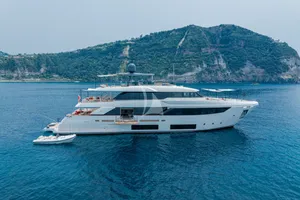 DIANA II - Ferretti Custom Line Navetta 33 - 5 Cabins - Naples - Capri - Positano - Amalfi Coast - Italy DIANA II - Ferretti Custom Line Navetta 33 - 5 Cabins - Naples - Capri - Positano - Amalfi Coast - Italy