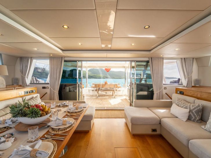 DIANA Sunreef Saloon DIANA Sunreef Saloon