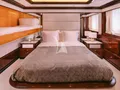 DILARA Benetti 59m - VIP cabin 2 with a Pullman bed DILARA Benetti 59m - VIP cabin 2 with a Pullman bed