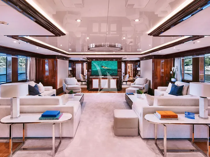 DILARA Benetti 59m - main saloon DILARA Benetti 59m - main saloon