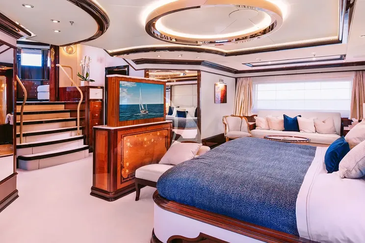 Charter Yacht DILARA - Benetti 59m - 6 Cabins - Athens - Mykonos - Paros - Cyclades - Greece