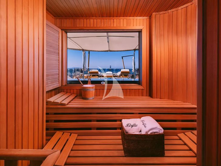 DILARA Benetti 59m - sauna DILARA Benetti 59m - sauna