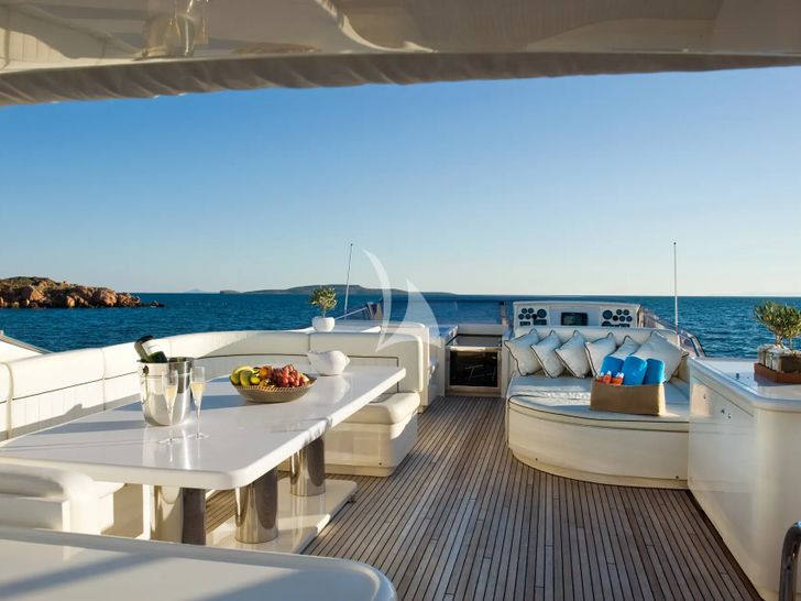 DILIAS Posilippo 80 - flybridge DILIAS Posilippo 80 - flybridge