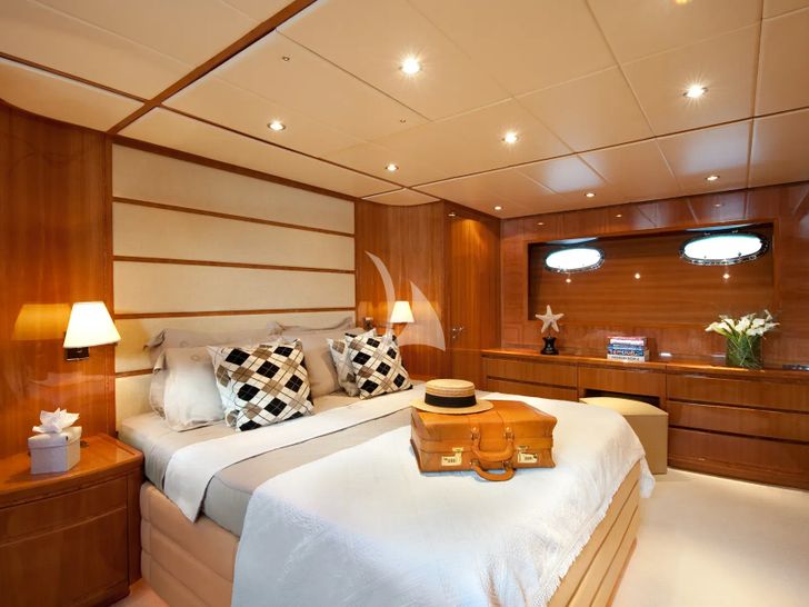 DILIAS Posilippo 80 - master cabin wide angle DILIAS Posilippo 80 - master cabin wide angle