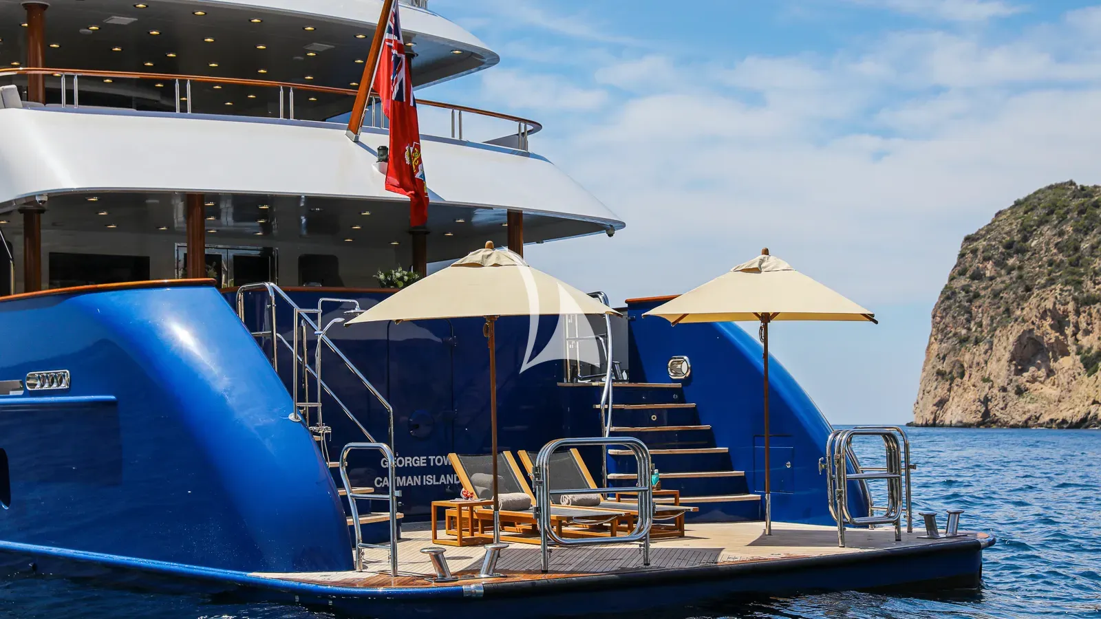 DIRT POOR Trinity 161 - beach club