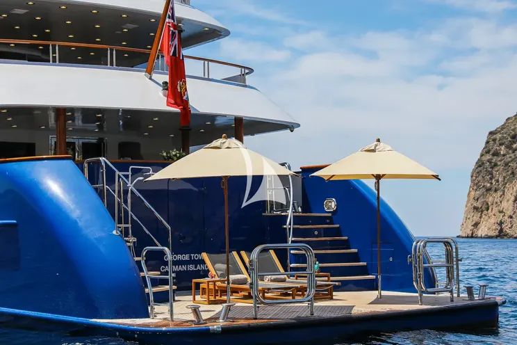 Charter Yacht DIRT POOR - Trinity 161 - 5 Cabins - Nassau - Exumas - Bahamas