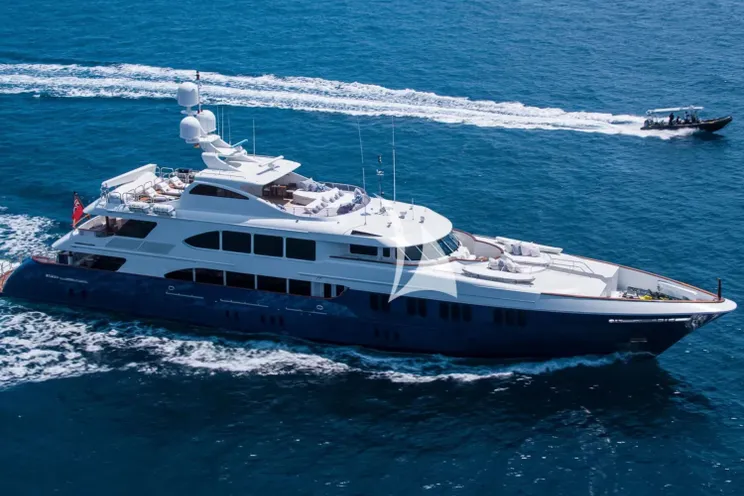 Charter Yacht DIRT POOR - Trinity 161 - 5 Cabins - Nassau - Exumas - Bahamas