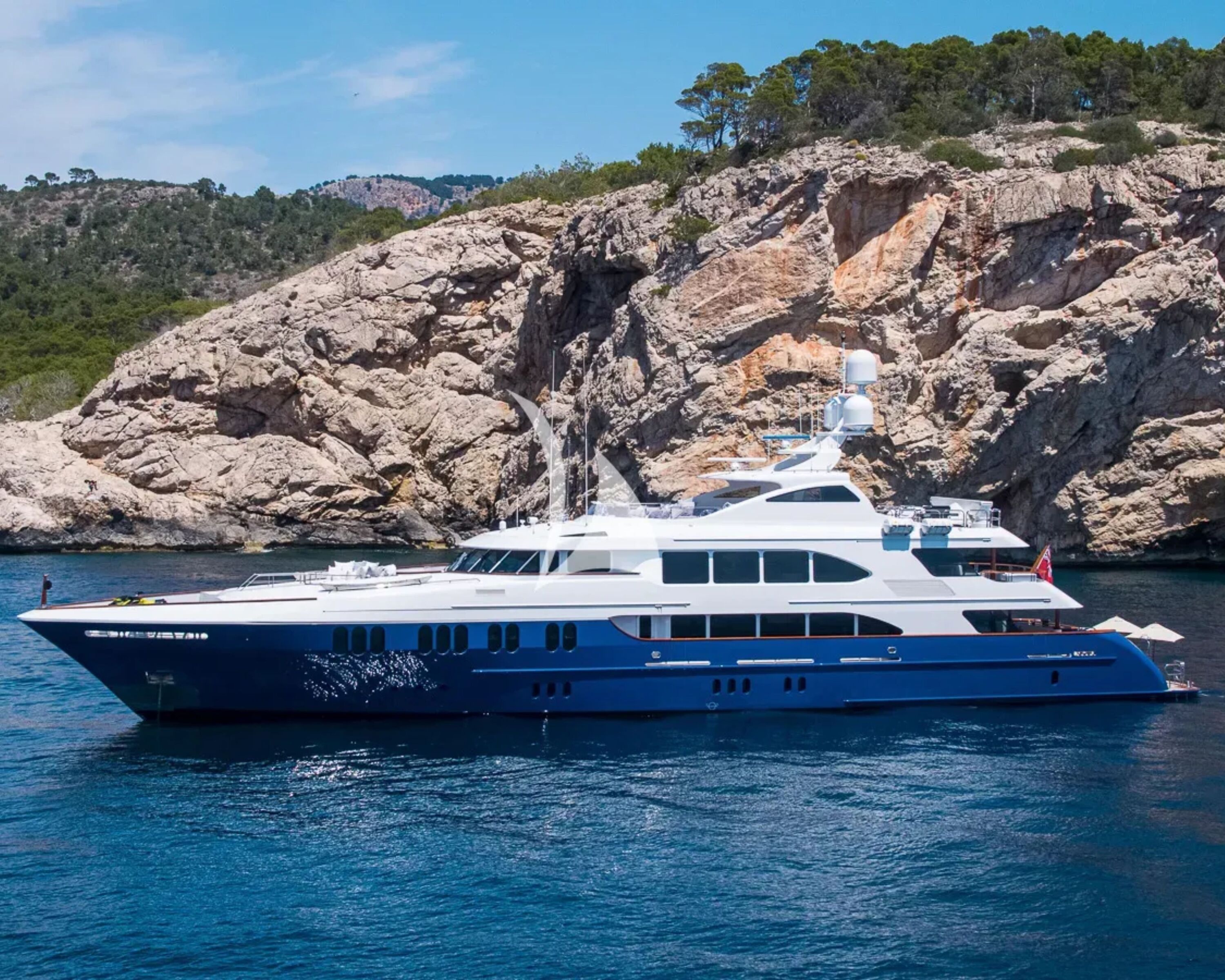 DIRT POOR - Trinity 161 - 5 Cabins - Nassau - Exumas - Bahamas