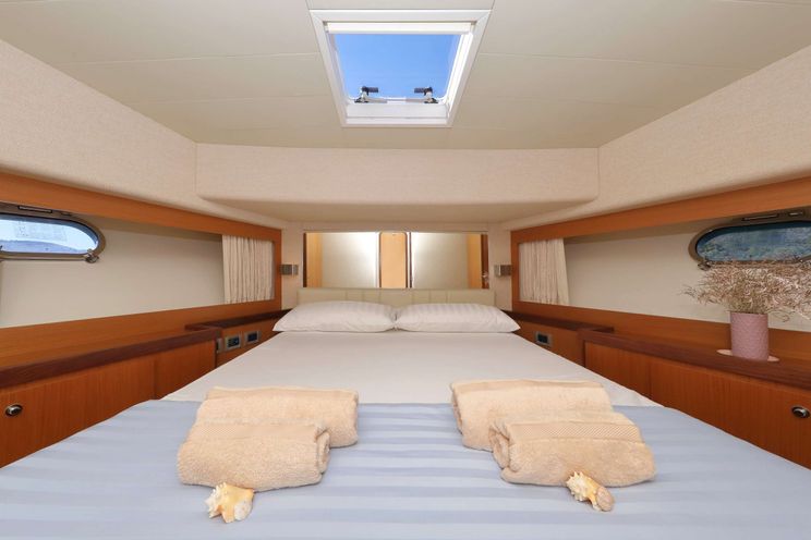 Charter Yacht DOMINIQUE - Ferretti 681 - 4 Cabins - Split - Hvar - Dubrovnik - Zadar